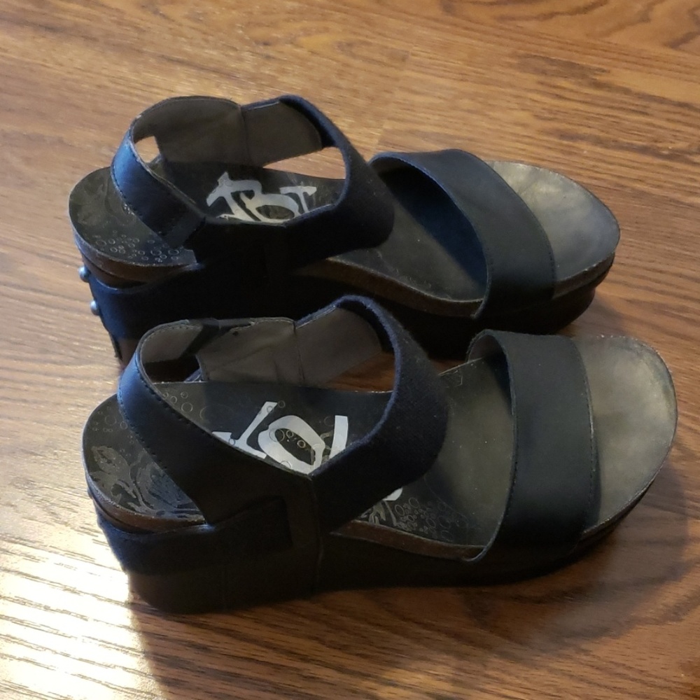 OTBT Bushnell wedge sandal